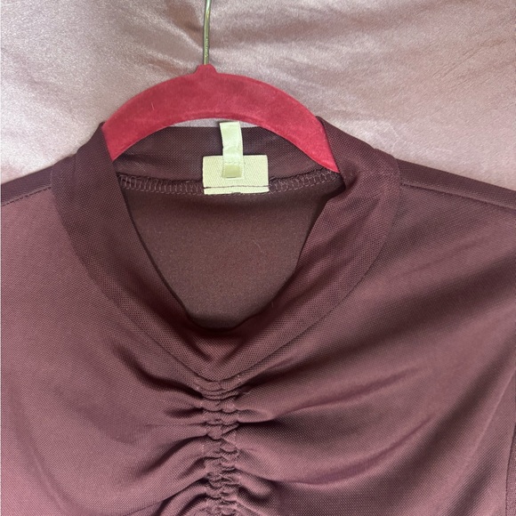 Selfie Burgundy Ruched Long Sleeve Mesh Top - Picture 3 of 7
